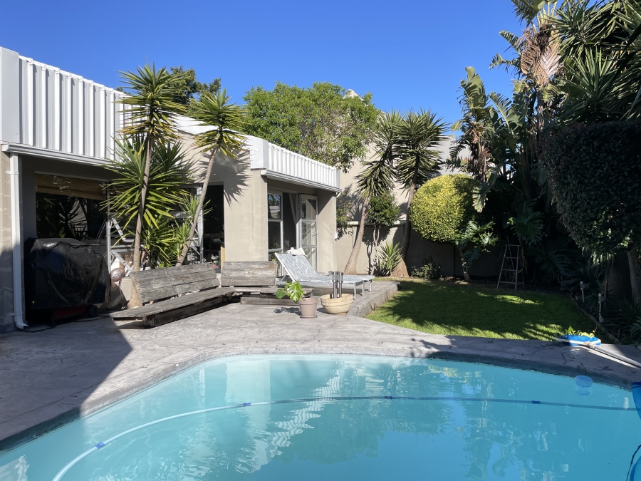 4 Bedroom Property for Sale in Flamingo Vlei Western Cape